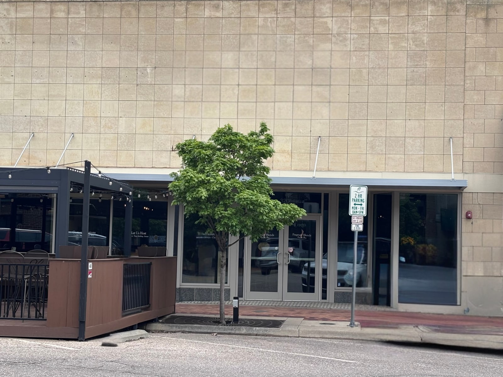 320 Poyntz Ave, Manhattan, KS for Rent