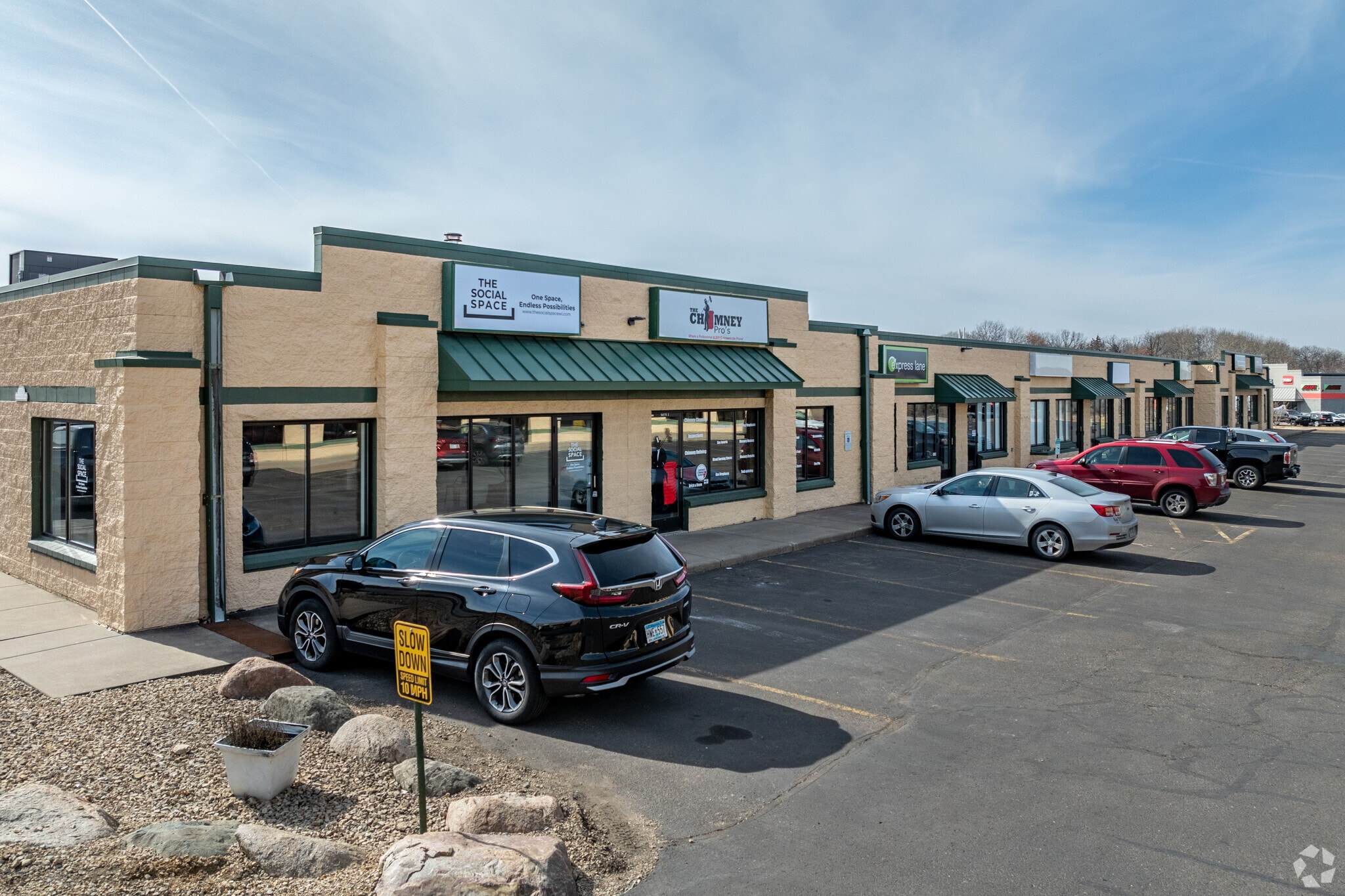 592 Outpost Cir, Hudson, WI for Rent