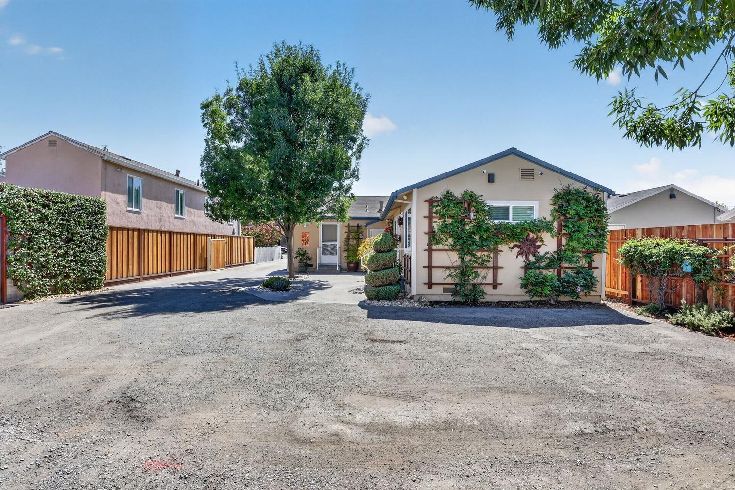 20835 Chester St, Castro Valley, CA for Sale