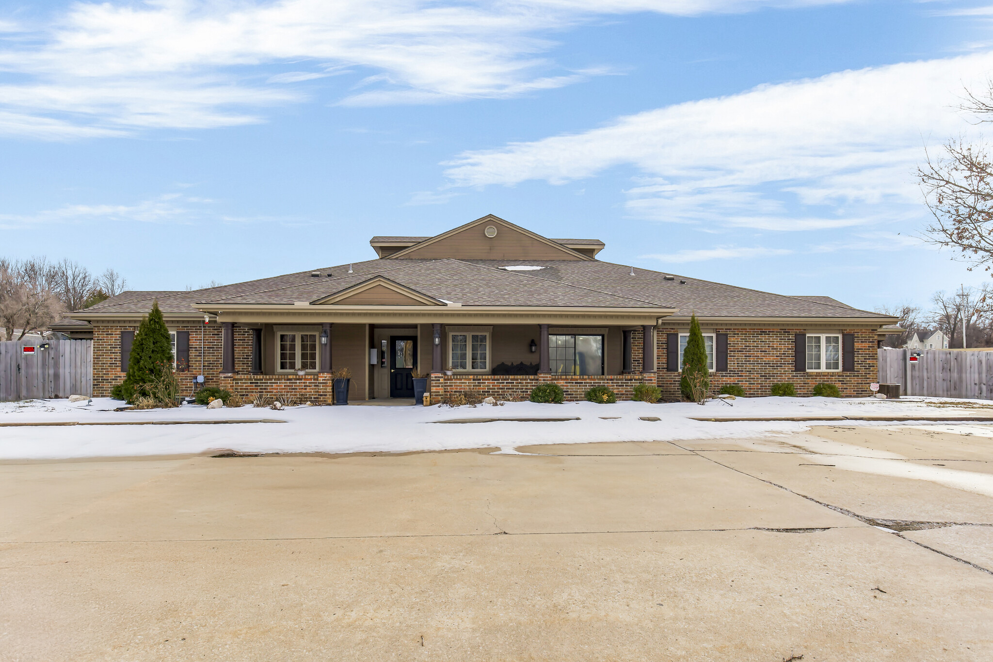 105 E Amity St, Louisburg, KS for Sale