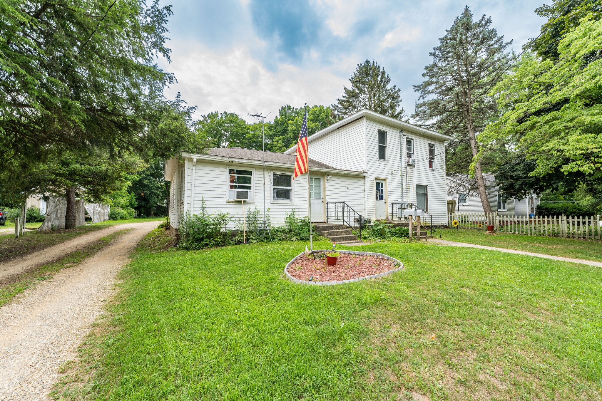 302 E Saint Marys St, Decatur, MI for Sale
