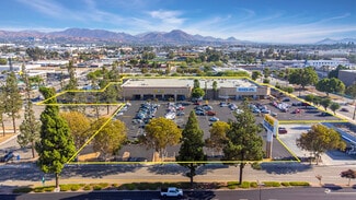 San Bernardino, CA Supermarket - 555 W 2nd St