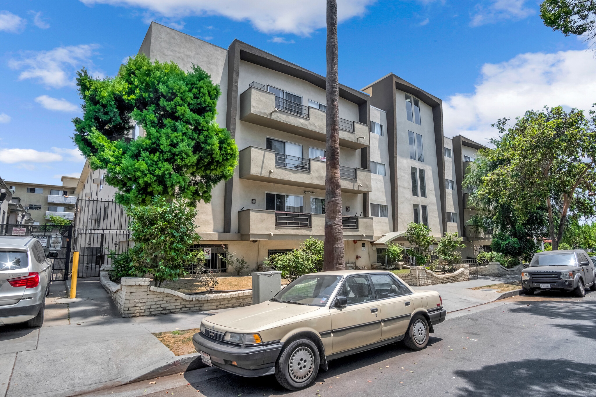 1536 N Serrano Ave, Los Angeles, CA for Sale