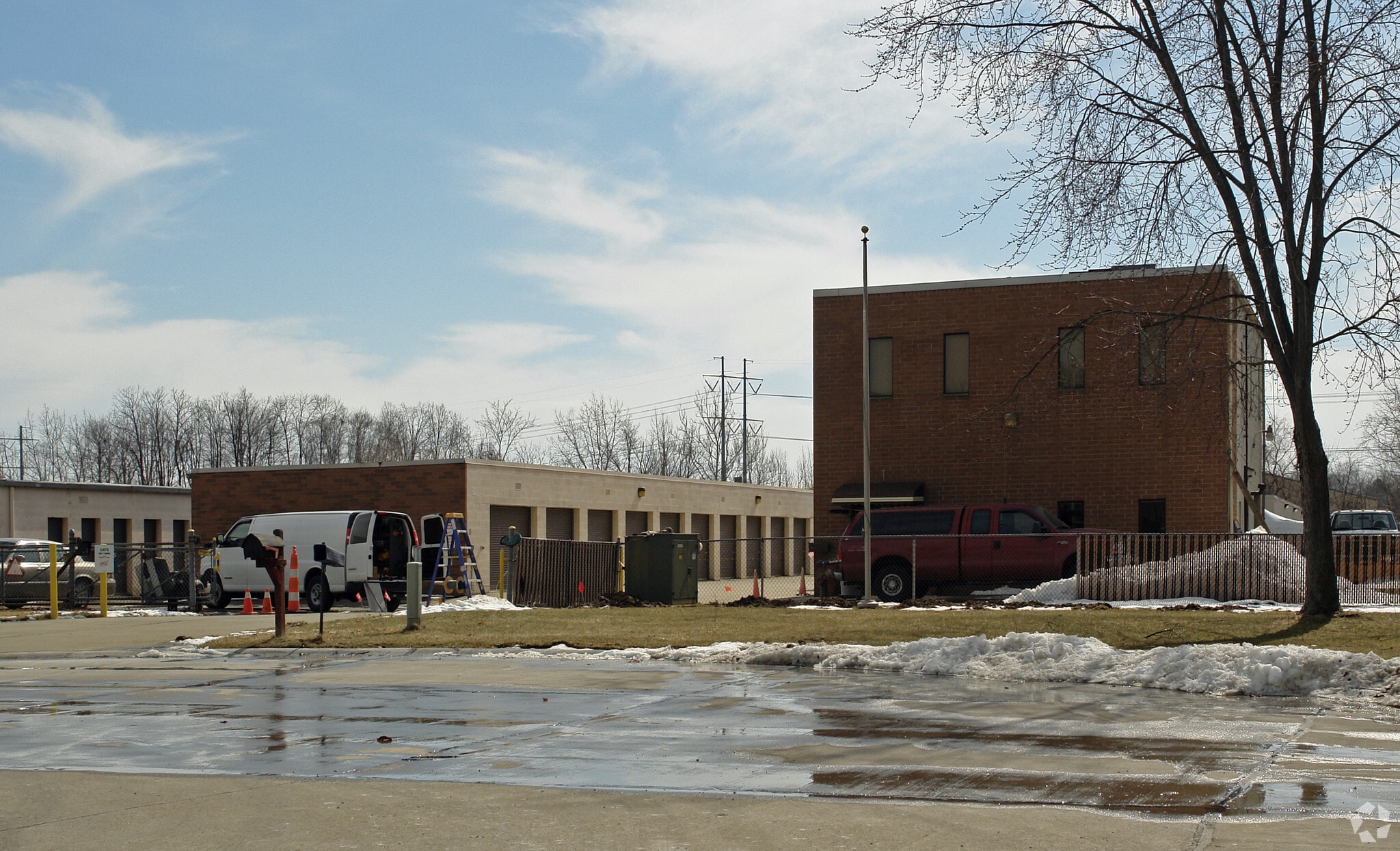10001 York Theta Dr, North Royalton, OH for Rent