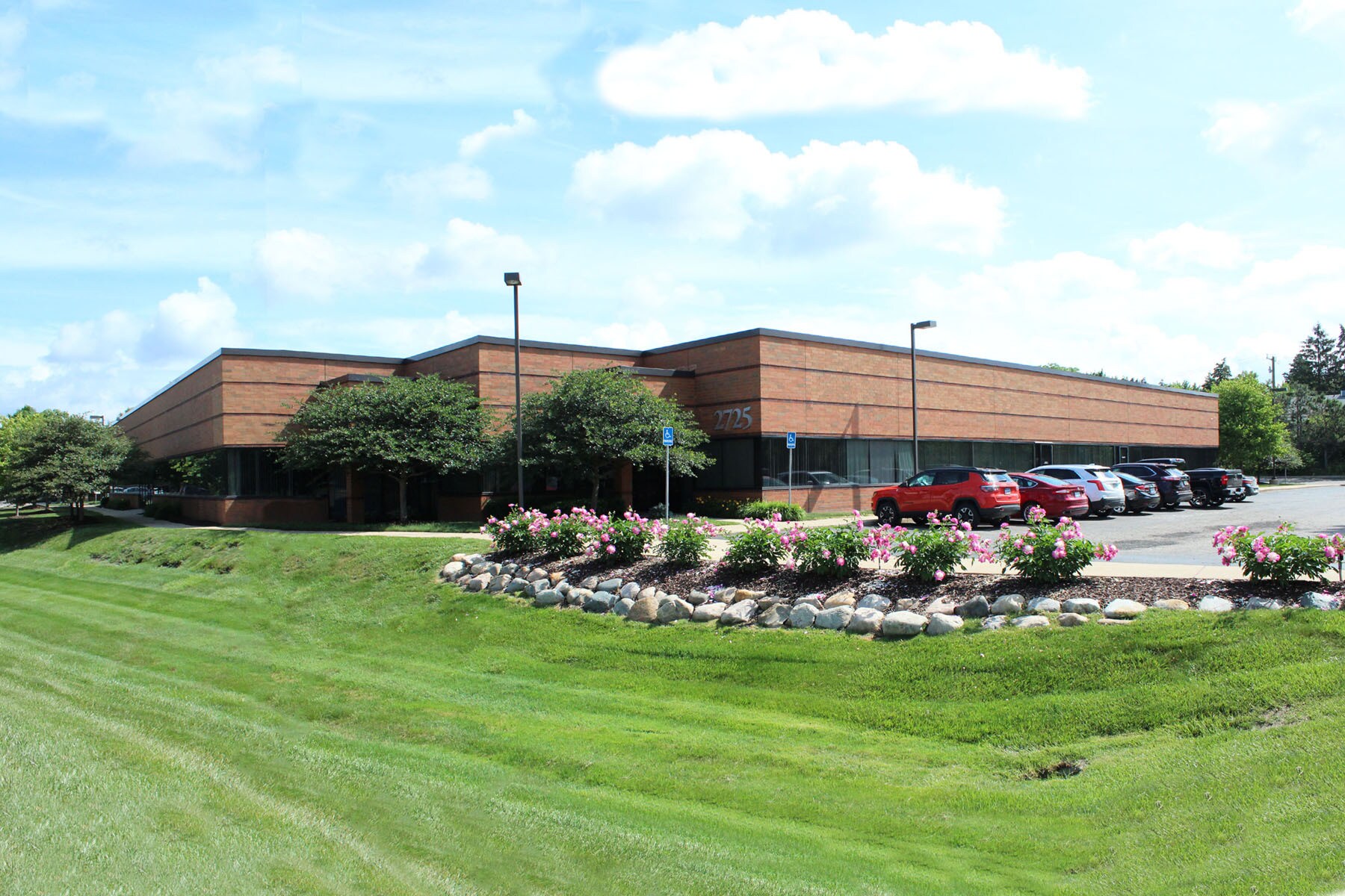 2725 S Industrial Hwy, Ann Arbor, MI for Rent