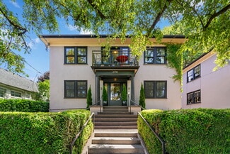 Portland, OR Apartments - 2056 NW Overton St