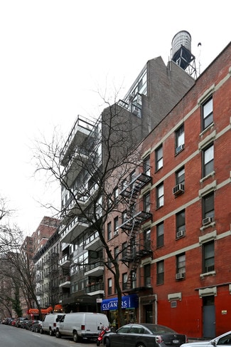 New York, NY Retail - 400 E 64th St