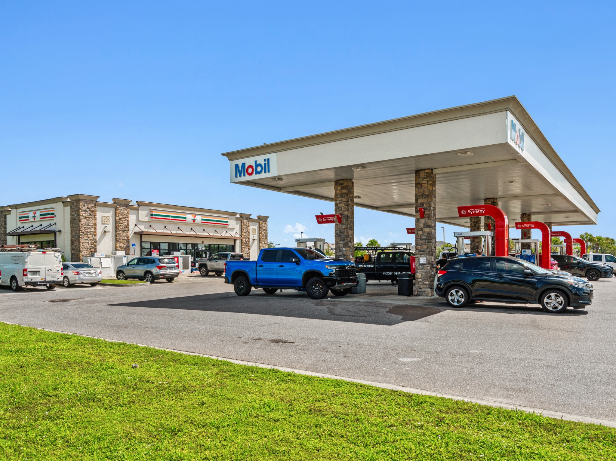 4920 Moccasin Wallow Rd, Palmetto, FL for Sale