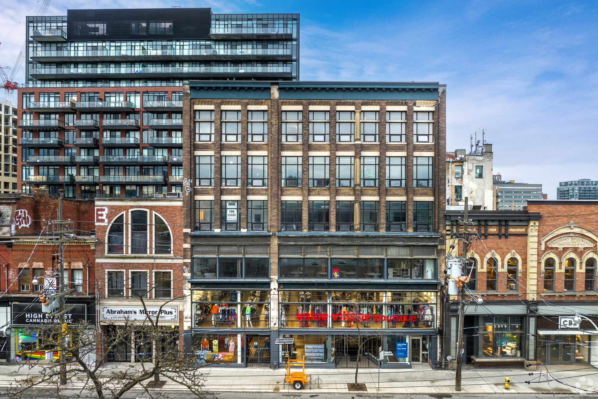 639 Queen St W, Toronto, ON for Rent