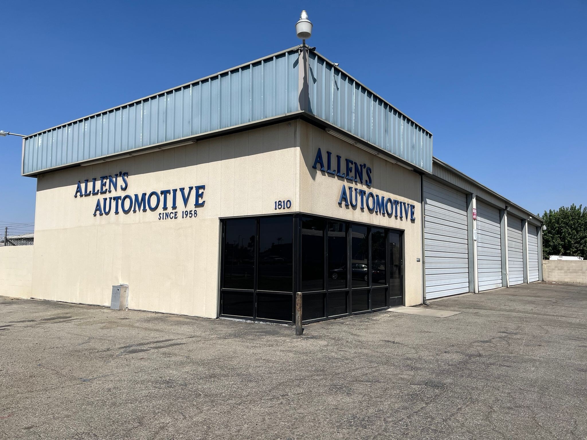 1810 S Chester Ave, Bakersfield, CA for Sale