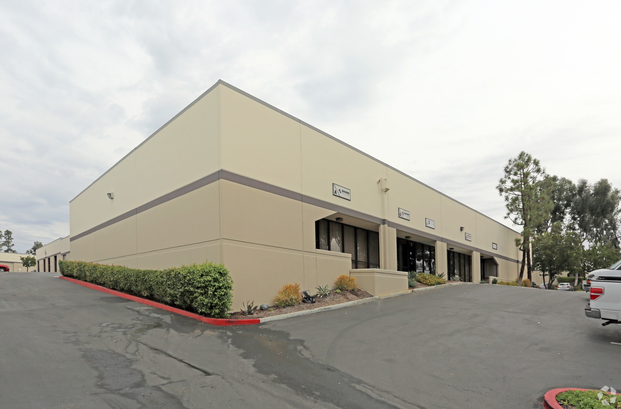 7250 Engineer Rd, San Diego, CA for Rent