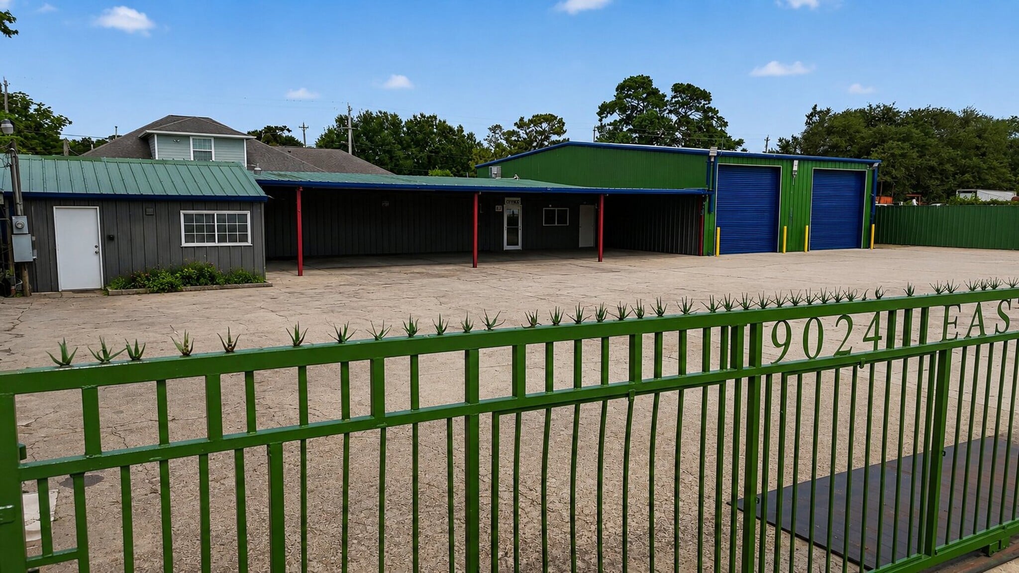 9024 Eastex Fwy, Houston, TX for Sale