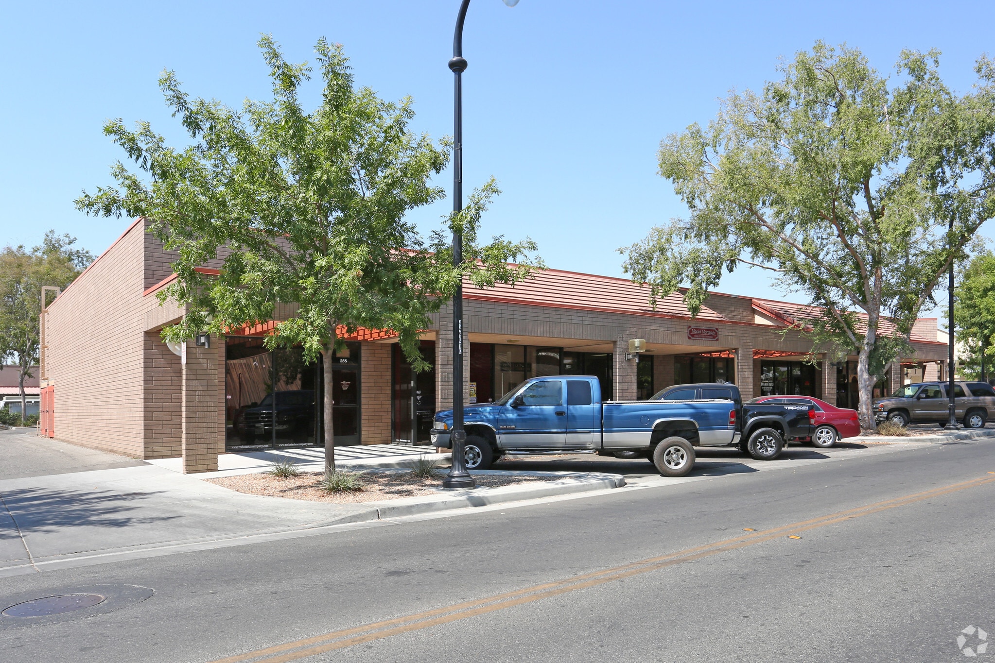 255-295 N 5th St, Coalinga, CA for Sale