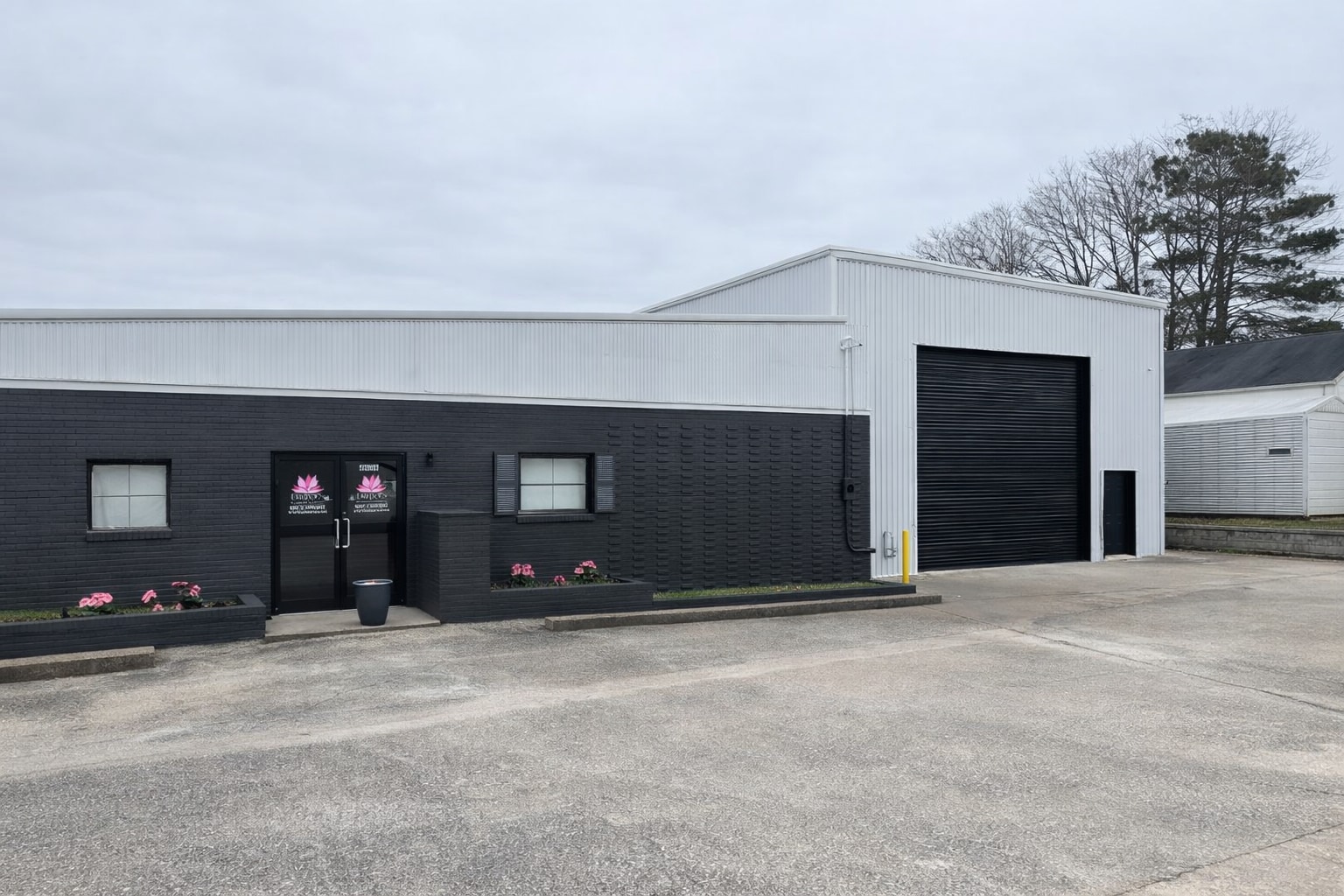 8456 Newman St, Douglasville, GA for Sale