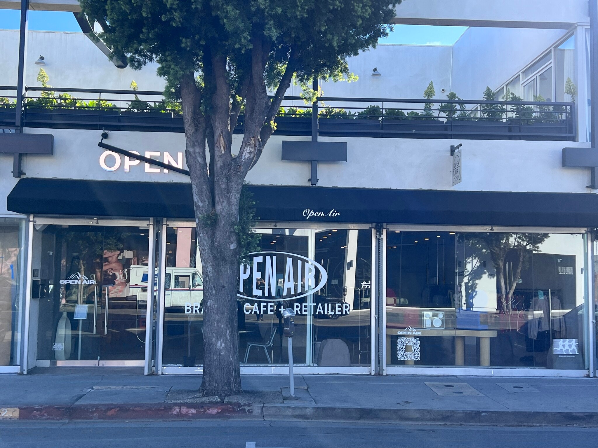 8302 Melrose Ave, Los Angeles, CA for Rent