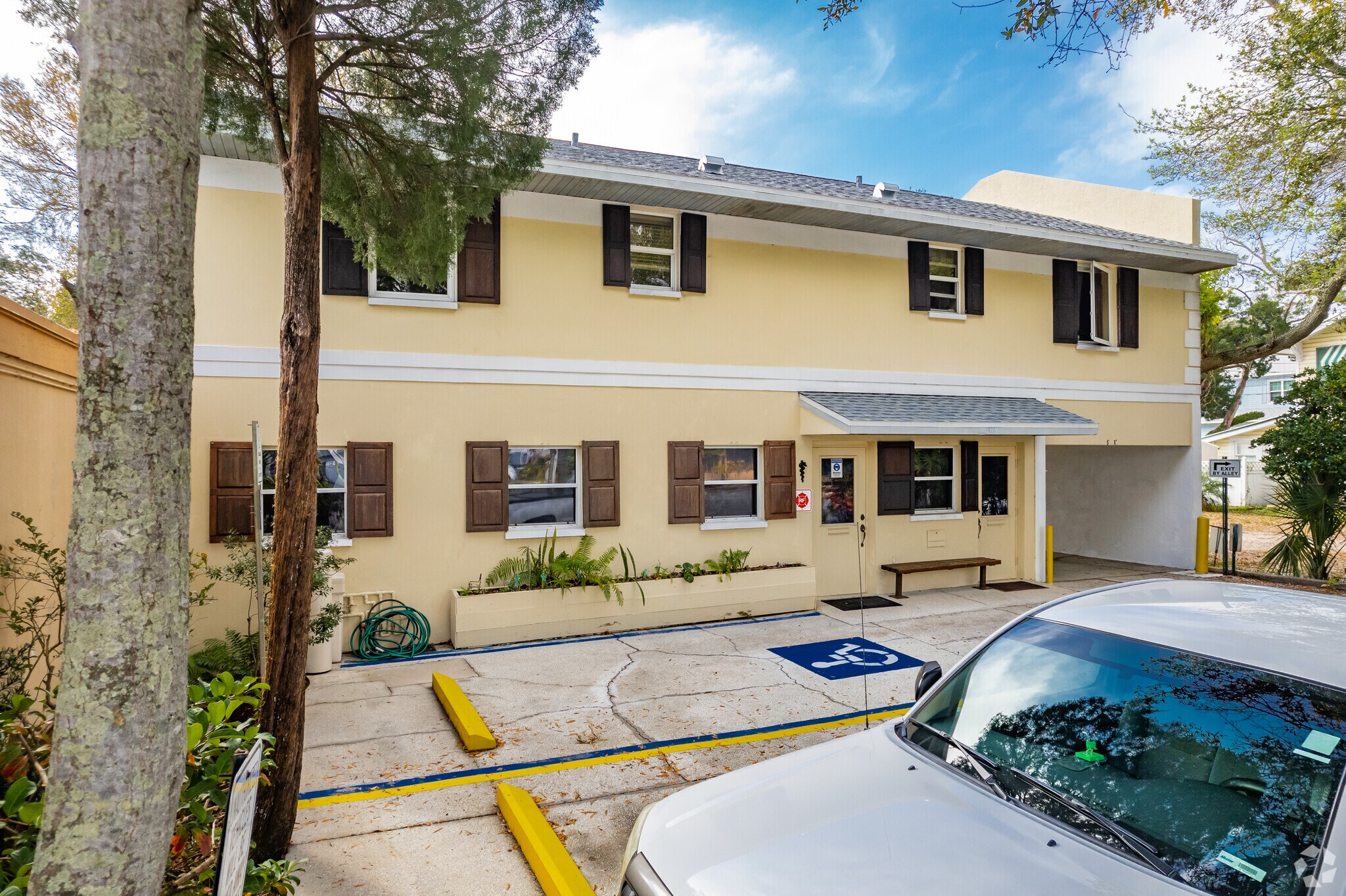 960 Main St, Safety Harbor, FL for Rent