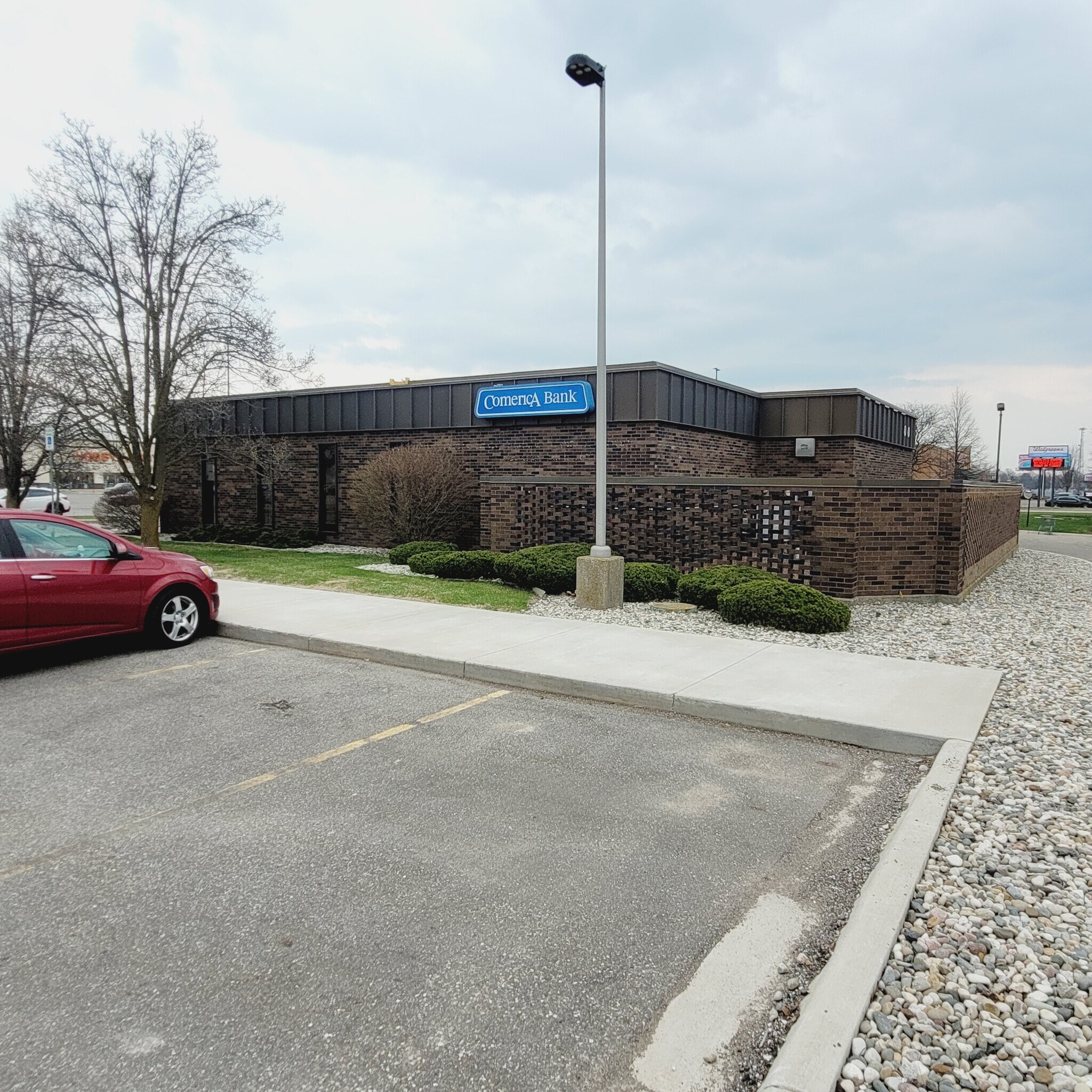 5080 W Main St, Kalamazoo, MI for Sale