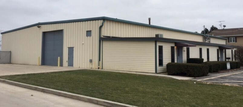 250 S Main St, Sugar Grove, IL for Rent