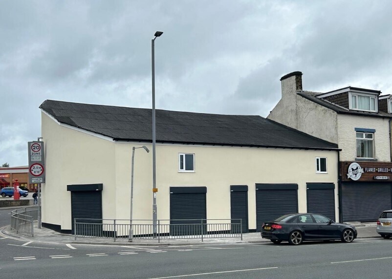 1043 Leeds Old Rd, Bradford, WYK for Rent