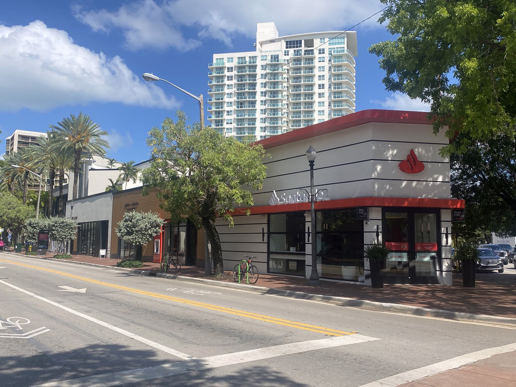 3000-3034 Grand Ave, Miami, FL for Rent