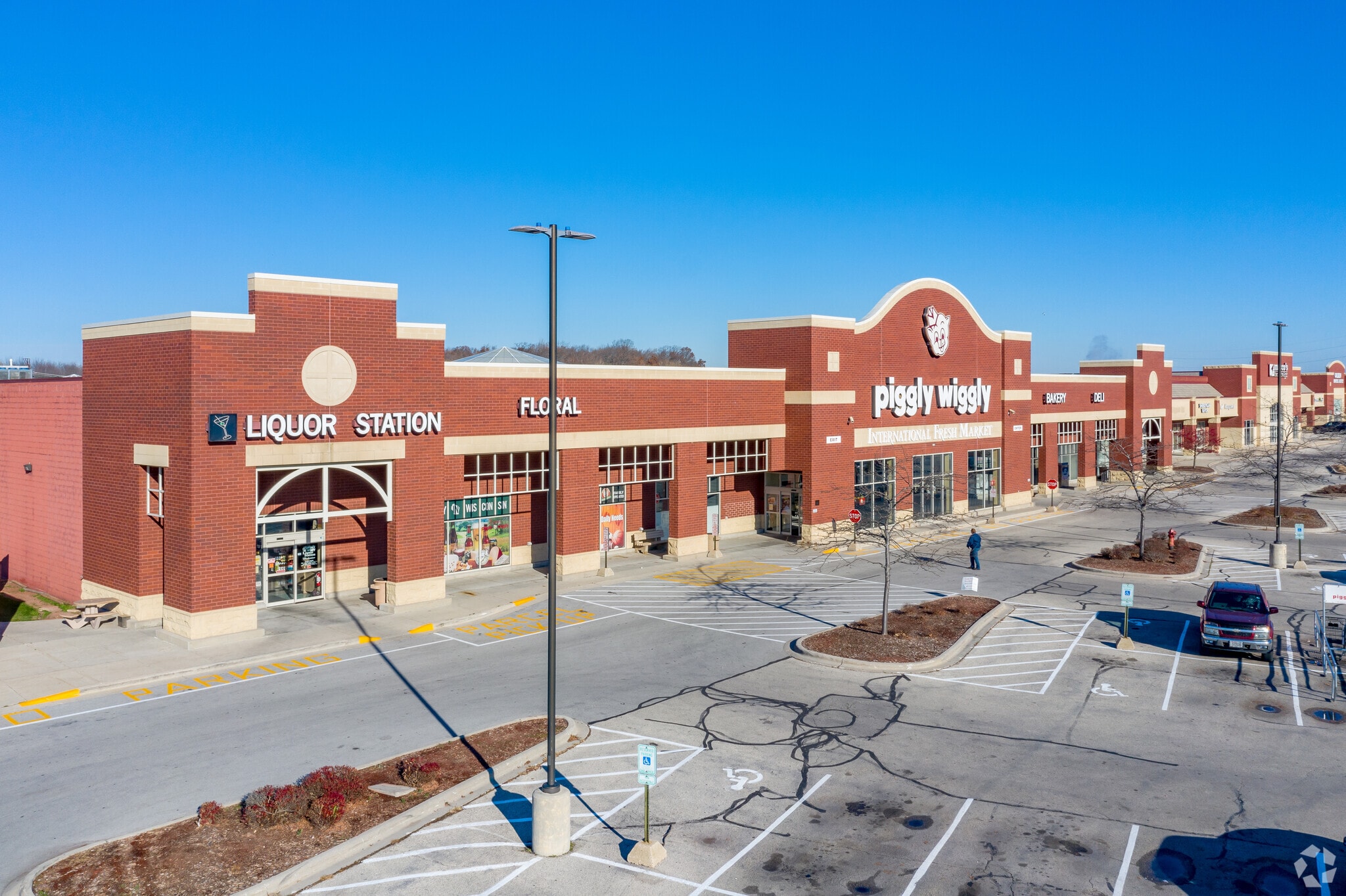 2846 S Business Dr, Sheboygan, WI for Rent