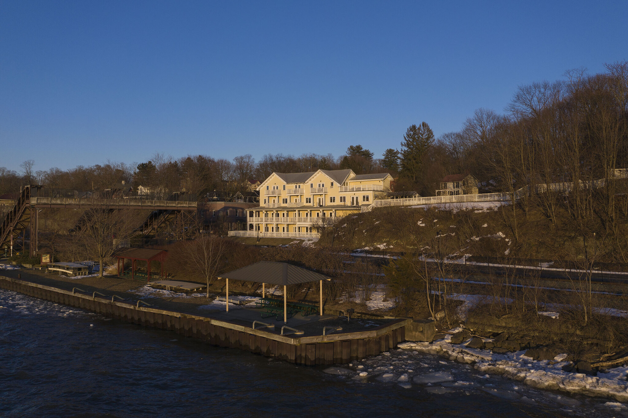 4 Grinnell St, Rhinecliff, NY for Rent