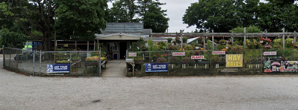 42 Hempstead Tpke, Farmingdale, NY for Sale