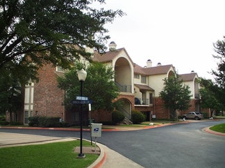 Euless, TX Apartments - 501 Arbor Creek Dr Euless, TX Apartments - 501 Arbor Creek Dr