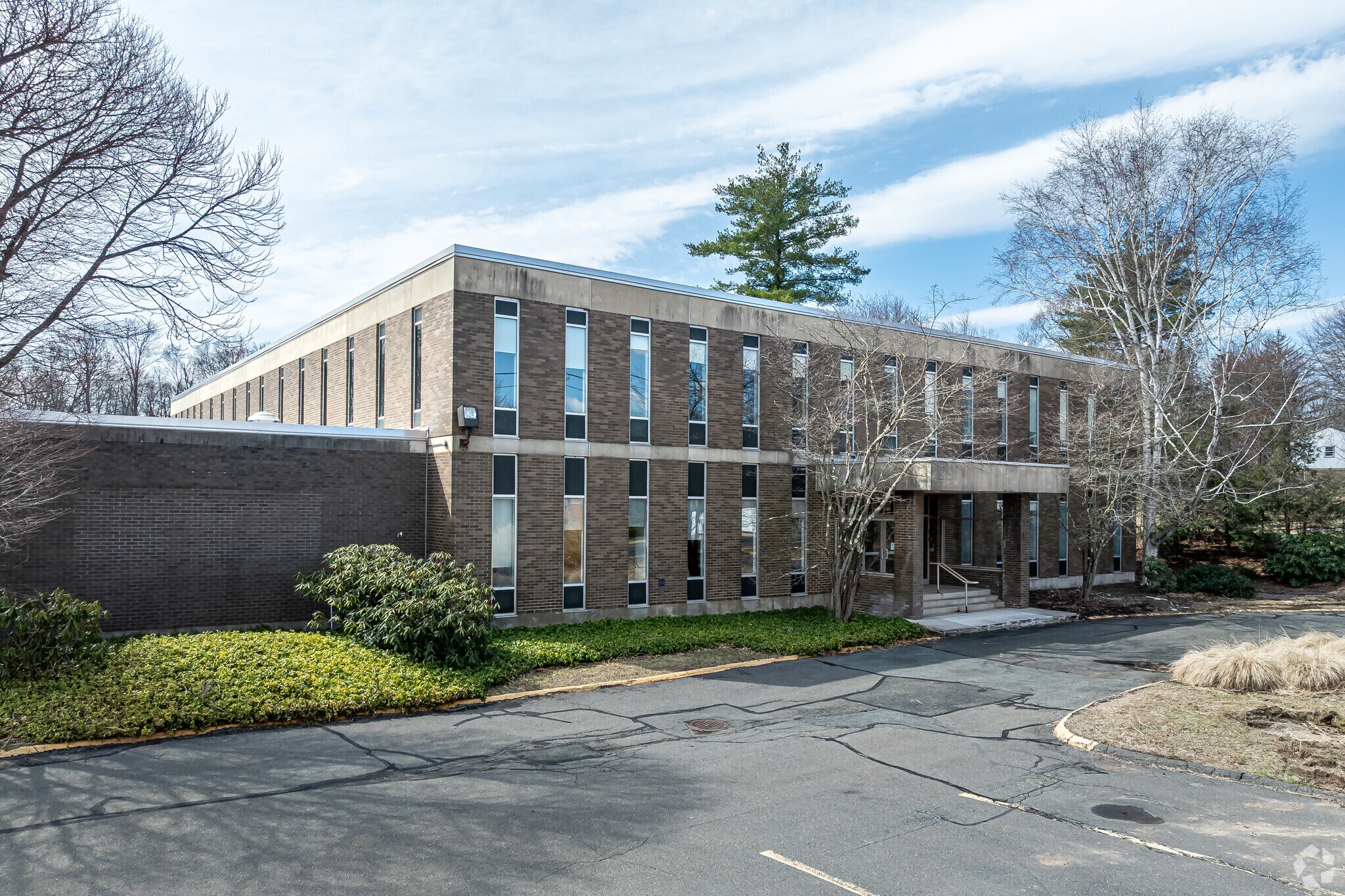 2 Elm St, Windsor Locks, CT for Rent