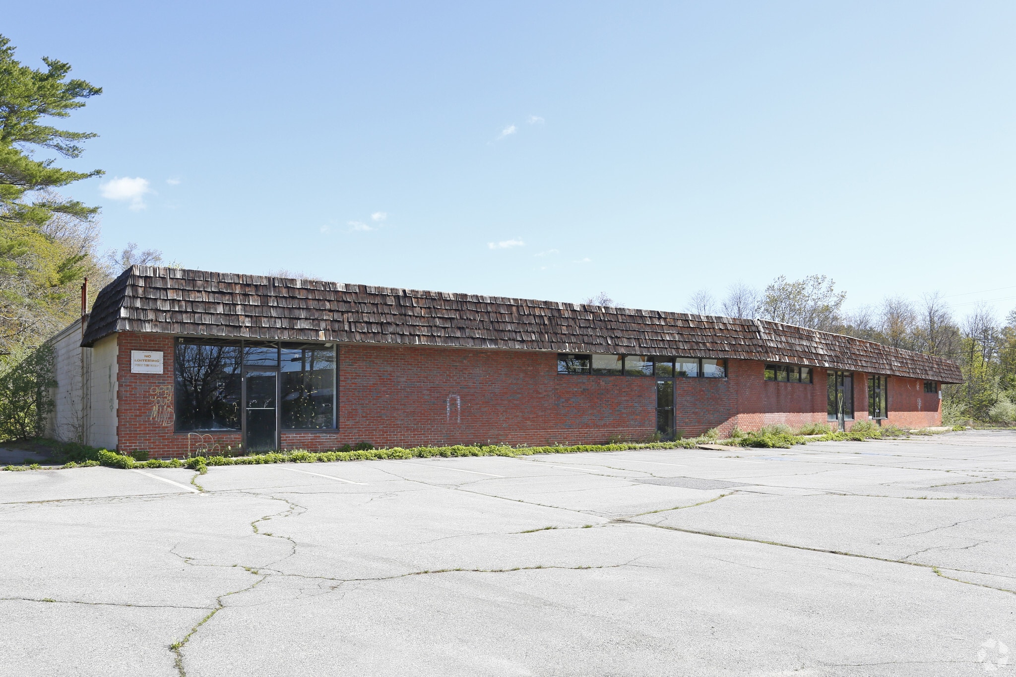 277 Plymouth St, Halifax, MA for Sale