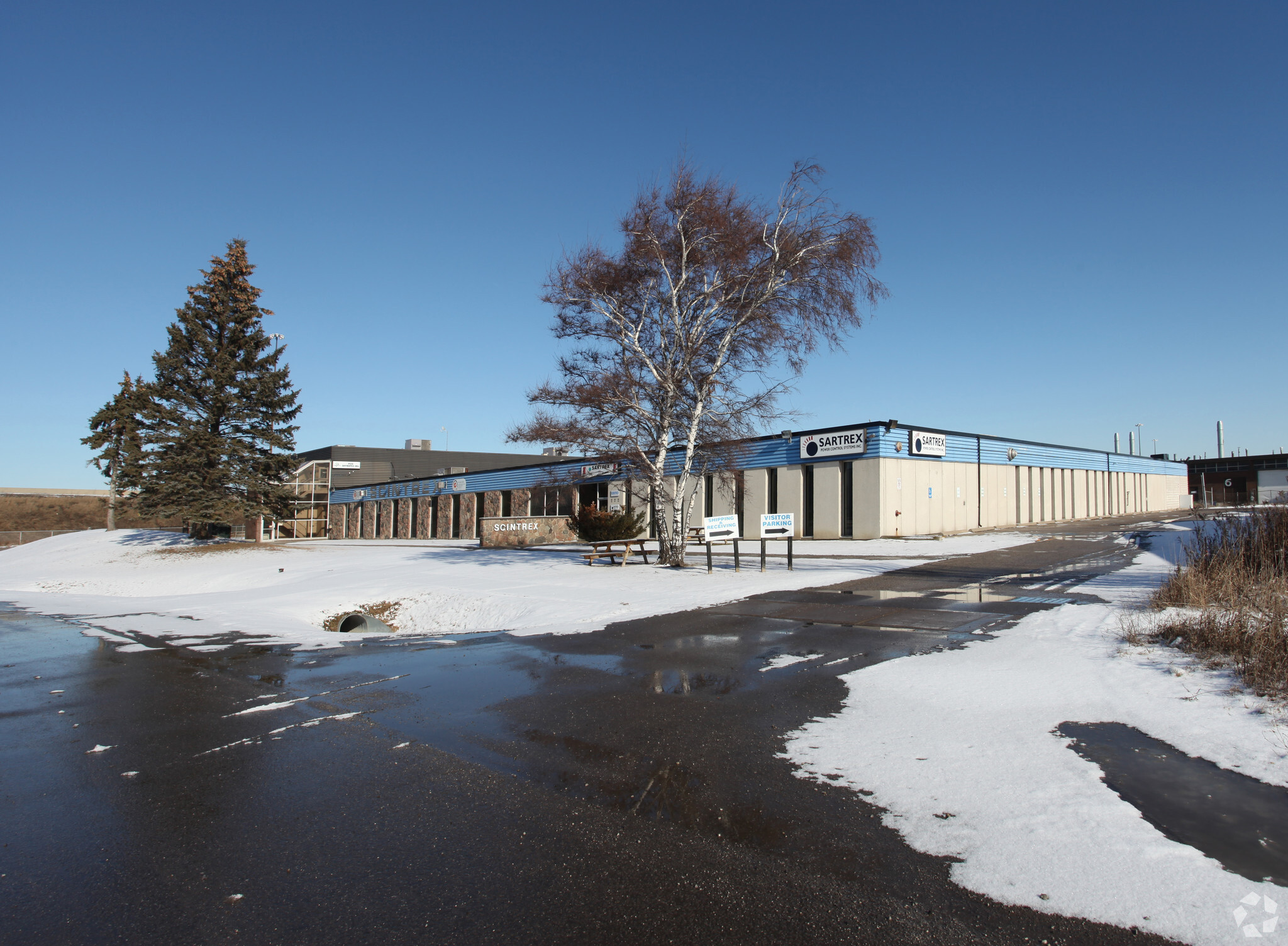 222 Snidercroft Rd, Concord, ON for Rent