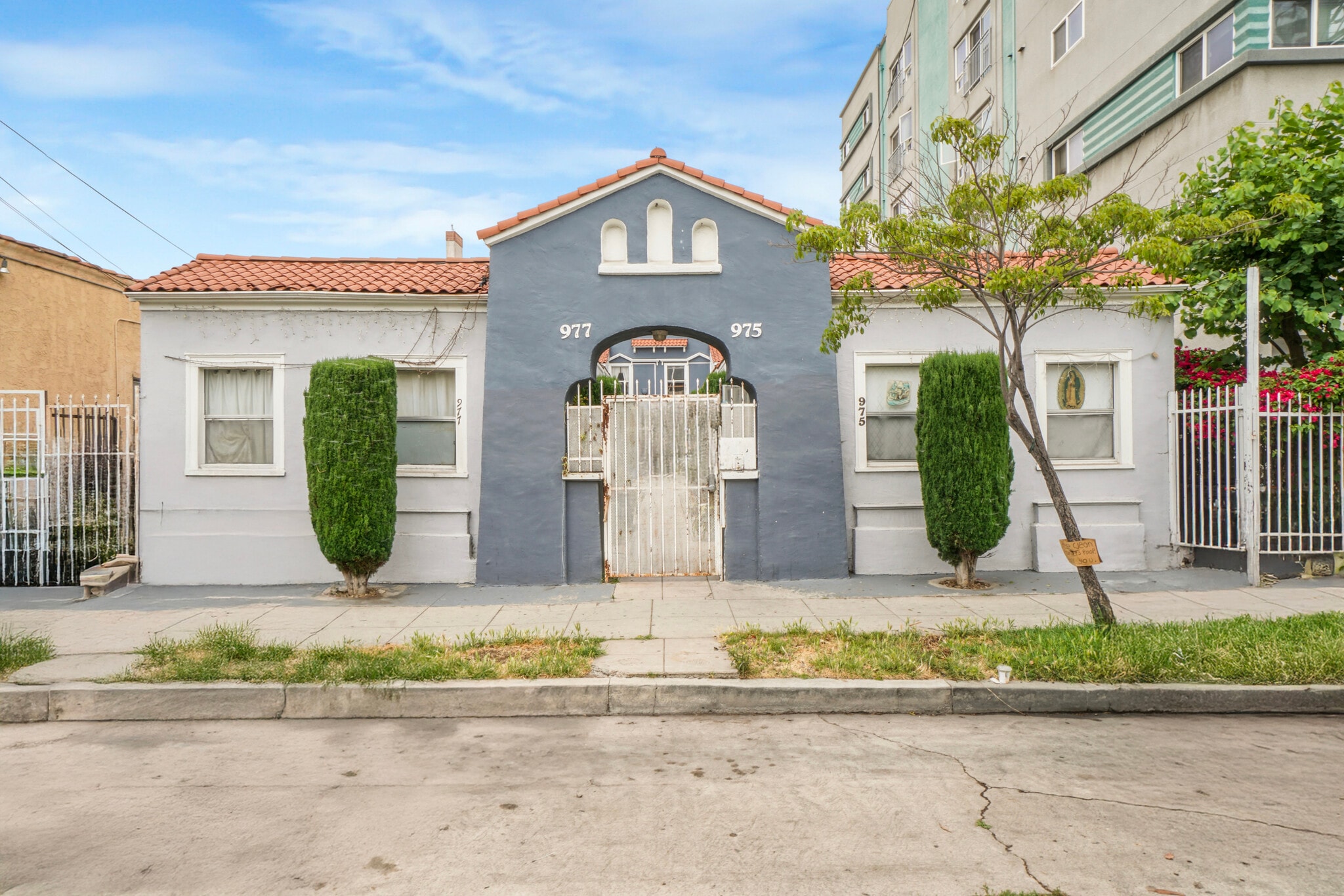 975 S Ardmore Ave, Los Angeles, CA for Sale