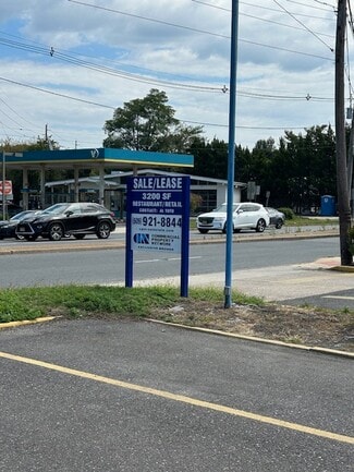 Trenton, NJ Retail - 785 Parkway Ave