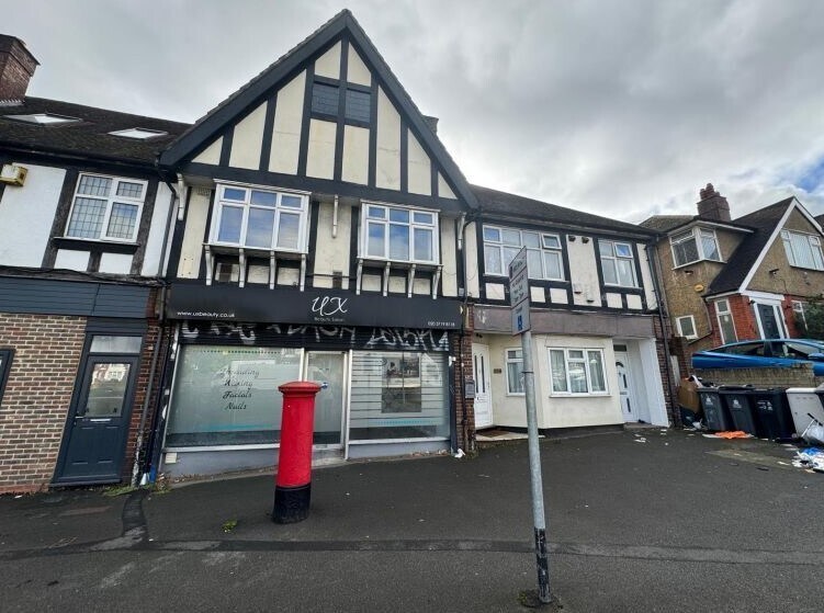228 Tolworth Rise S, Surbiton, SRY for Rent