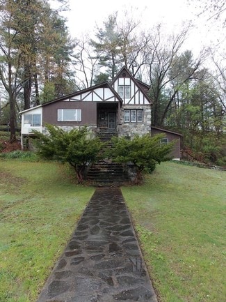 East Stroudsburg, PA Residential Income - 5951 Milford Rd