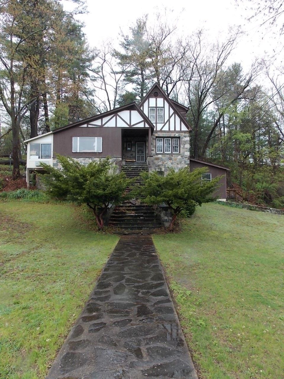 5951 Milford Rd, East Stroudsburg, PA for Sale