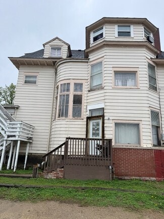 Faribault, MN Multi-Family - 226 7th Ave NW