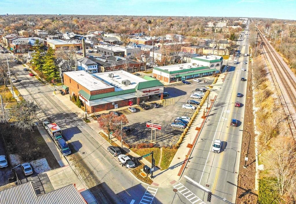 2130 Green Bay Rd, Evanston, IL for Rent