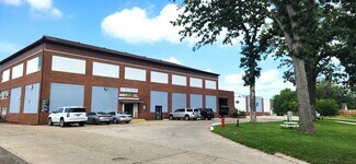 Newton, IA Office, Flex, Industrial - 200 N 8th Ave E