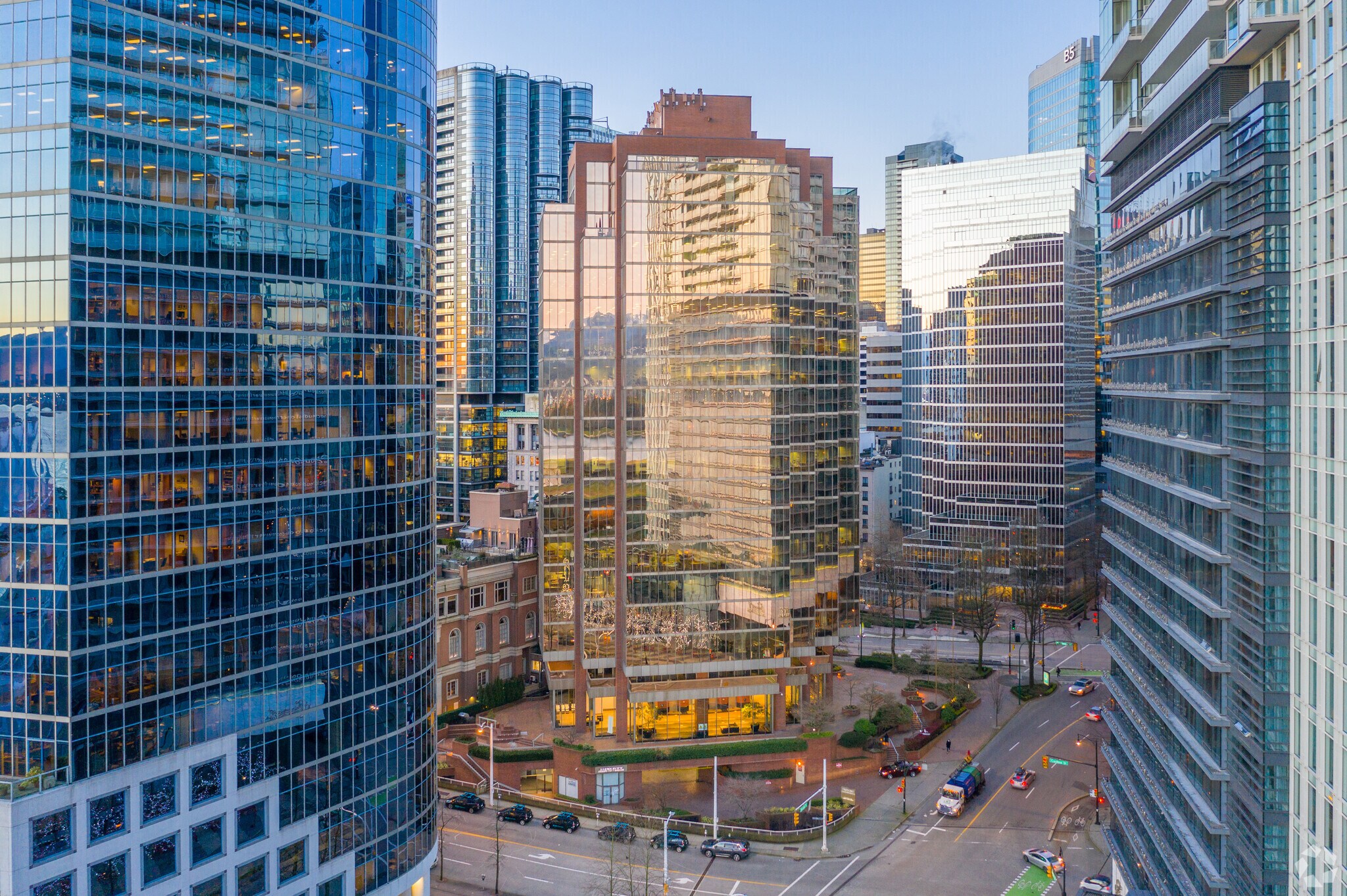 999 W Hastings St, Vancouver, BC for Rent