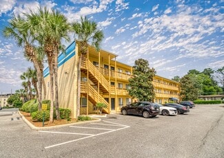 Tallahassee, FL Apartments - 810 Wadsworth St