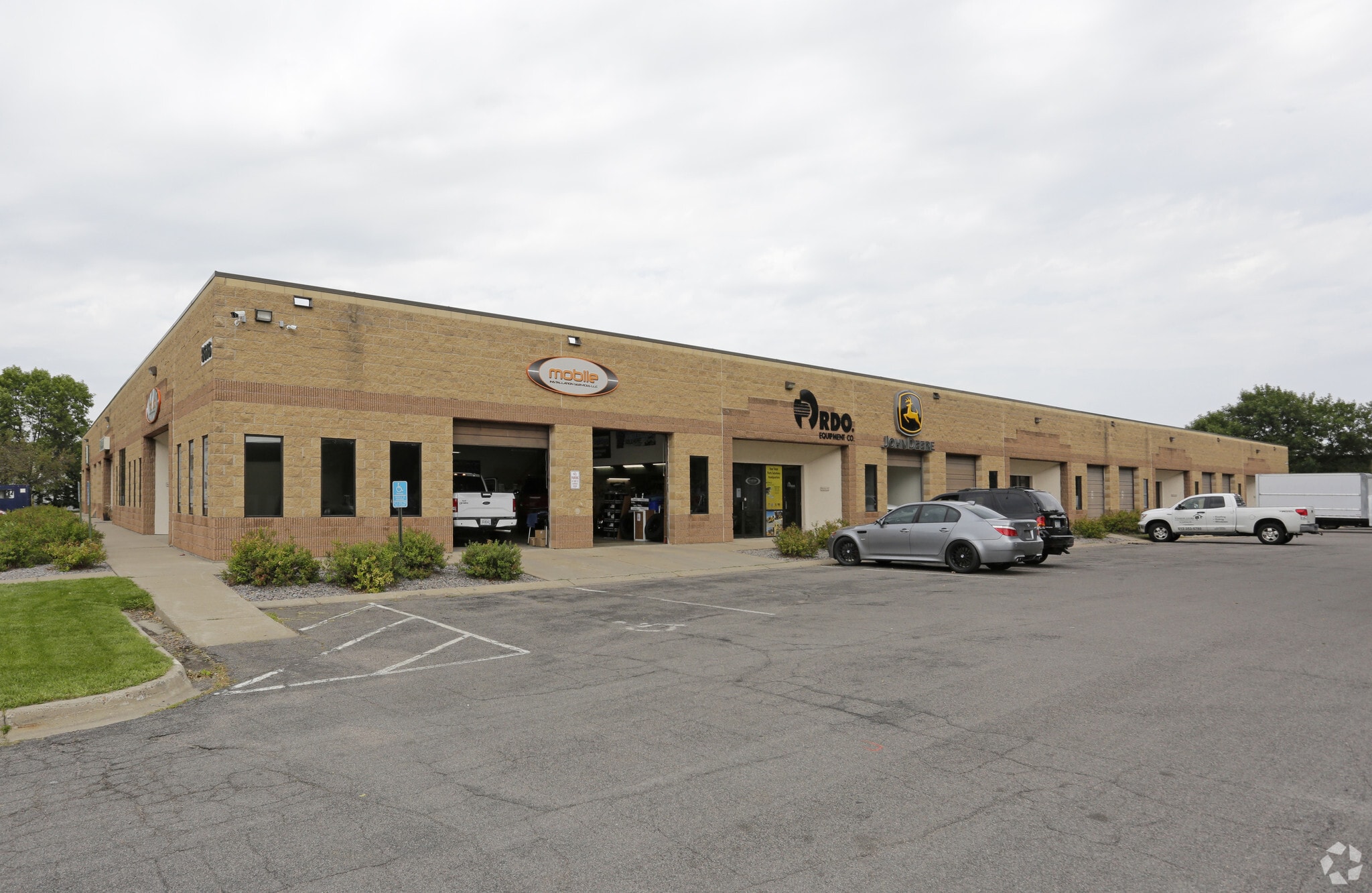 8616 Xylon Ave N, Brooklyn Park, MN for Rent