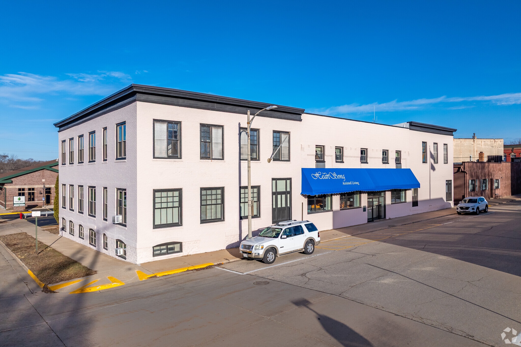 123 S Pearl St, Berlin, WI for Sale