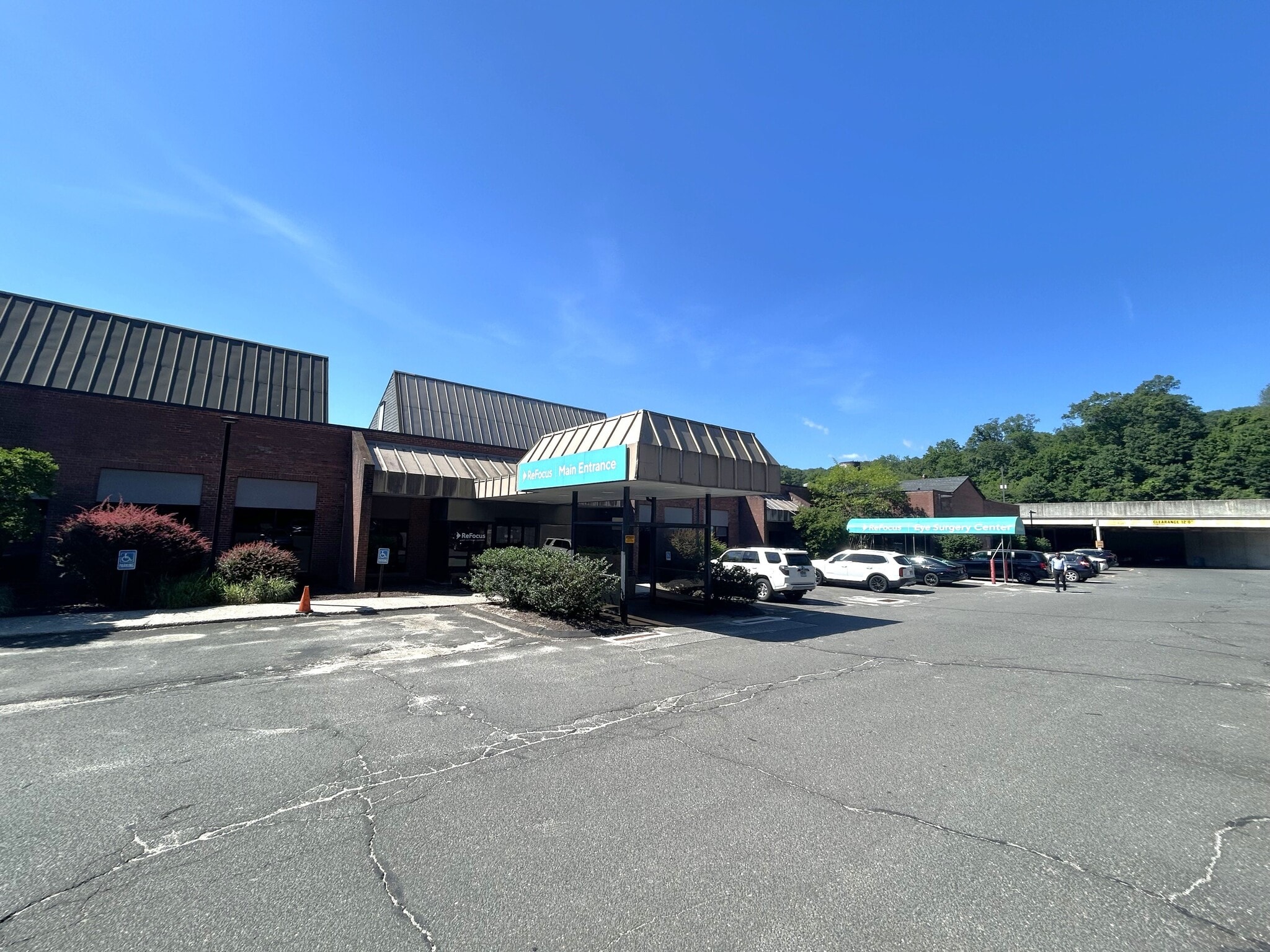 87 Grandview Ave, Waterbury, CT for Rent