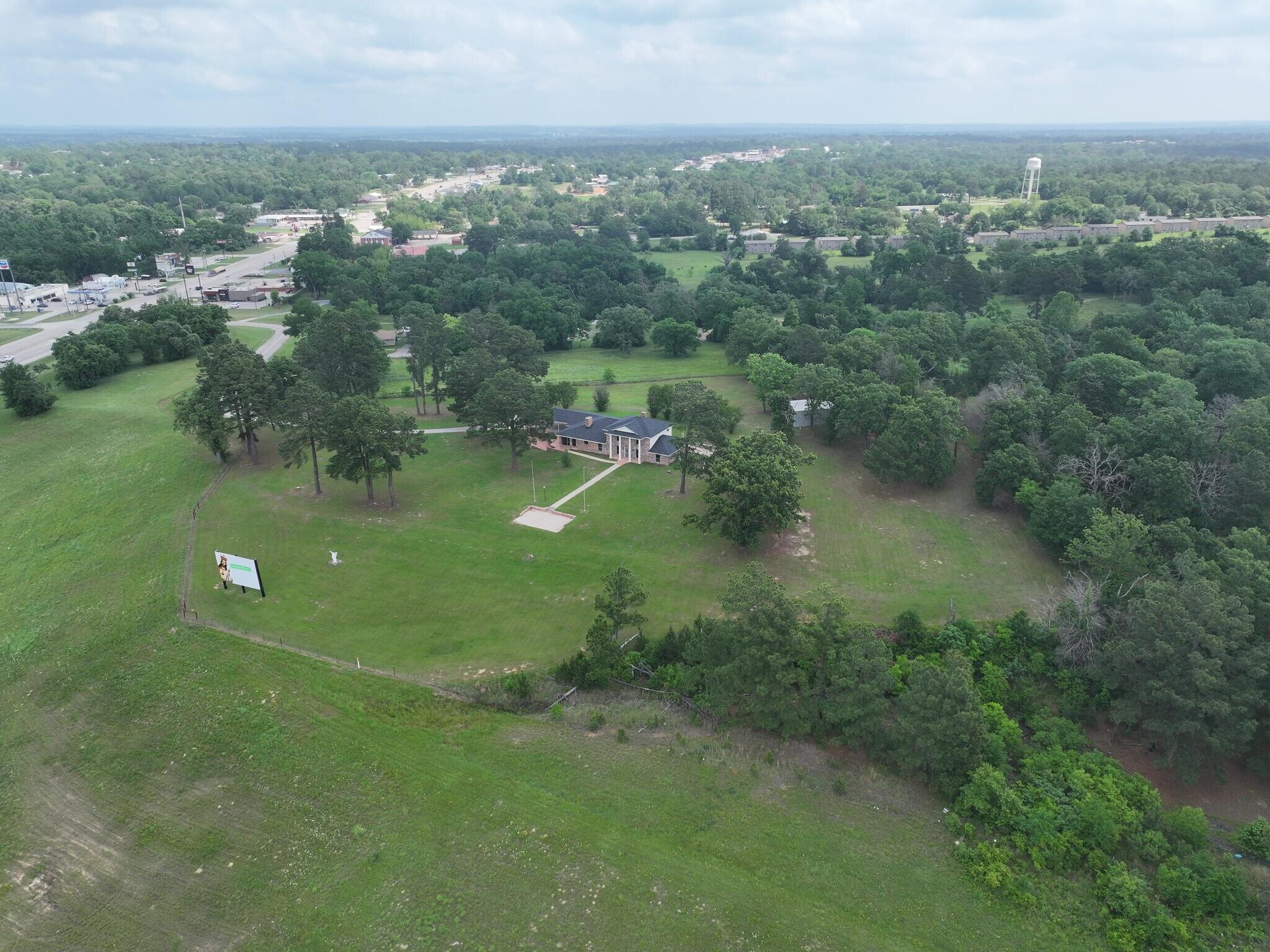 413 S Hill St, Buffalo, TX for Sale