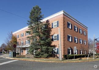 176 Riverside Ave  