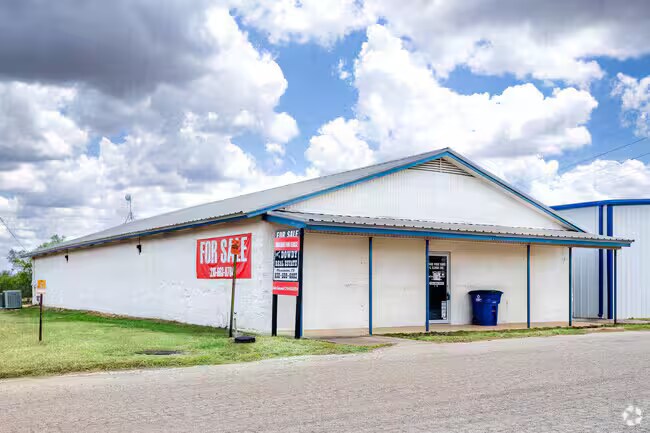 , Pleasanton, TX for Sale