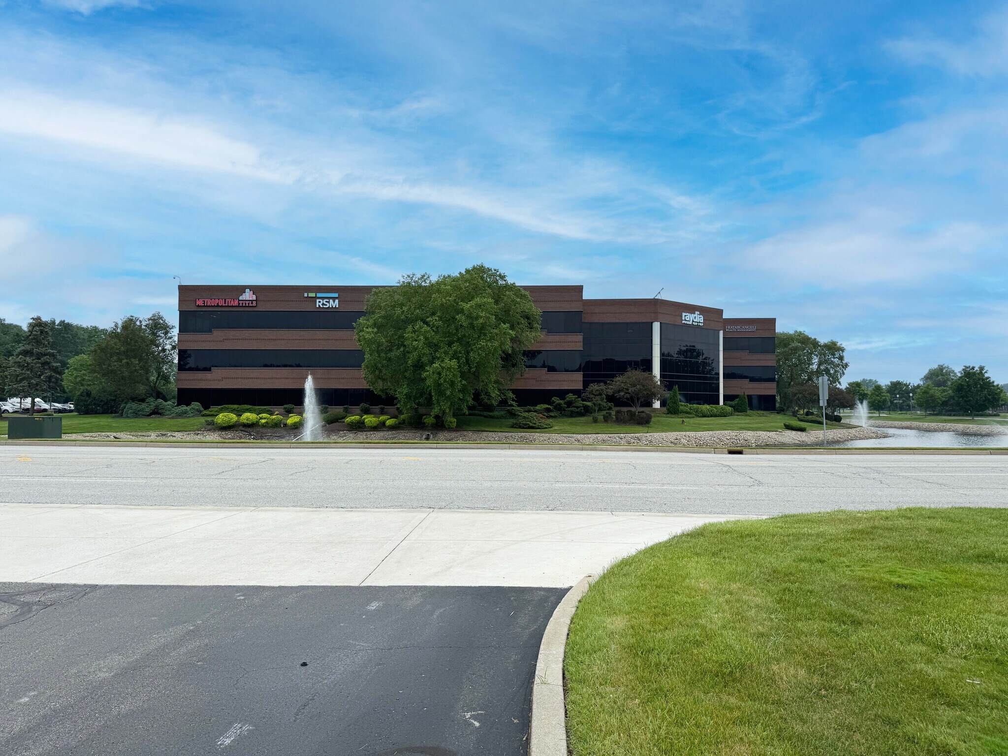 4100 Edison Lakes Pky, Mishawaka, IN for Sale
