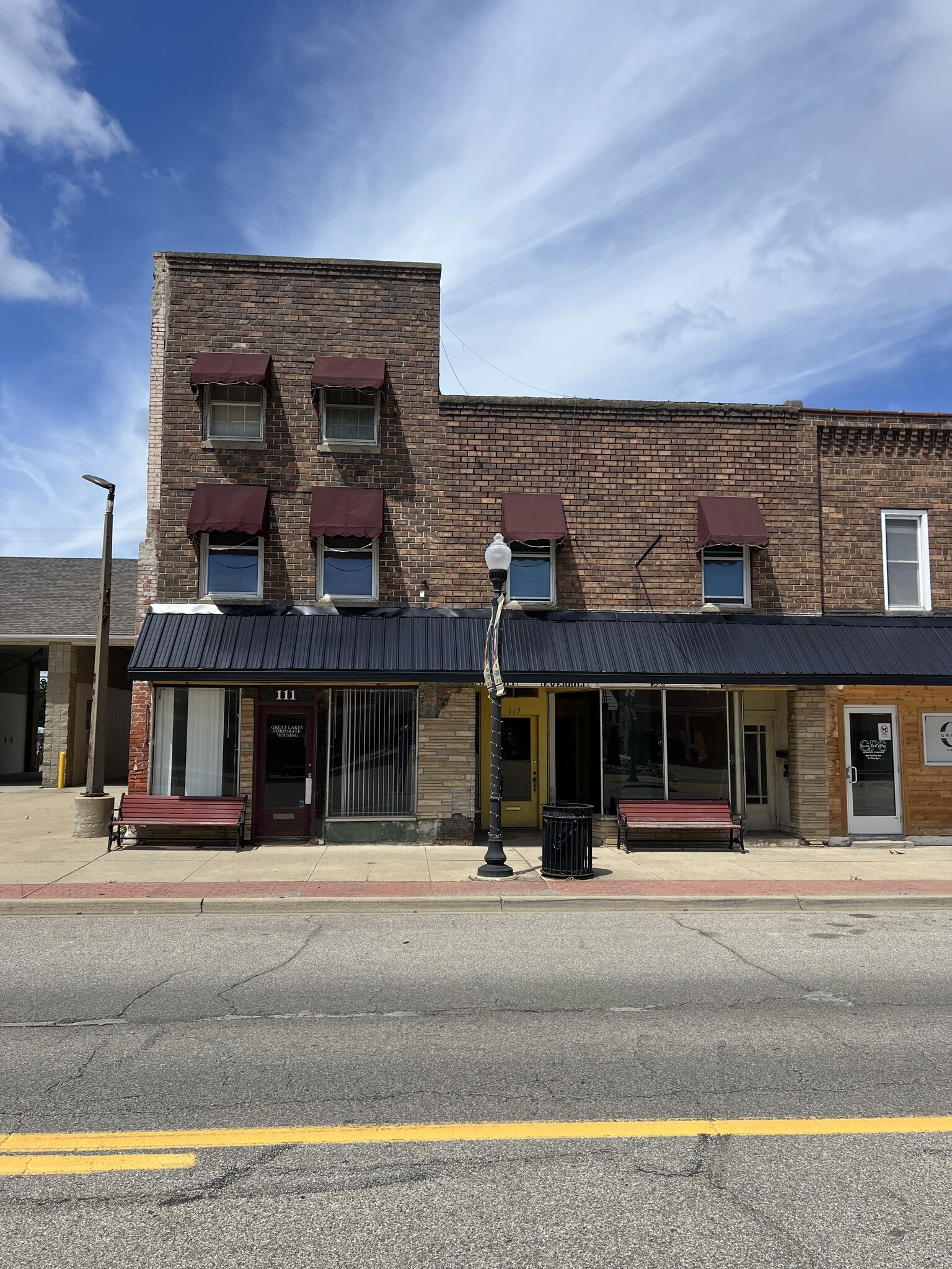 111-113 N Shiawassee St, Corunna, MI for Sale