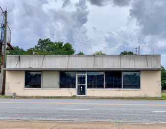 North Little Rock, AR Storefront - 3321 Pike Ave